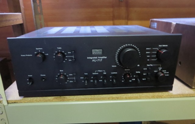 A 717 ready to be shipped to Kory. We get a lot of these, which really includes the whole up to the 20000, kind of like Sansui's final statement on the integrated amp. Very nice looking, very nice sound.